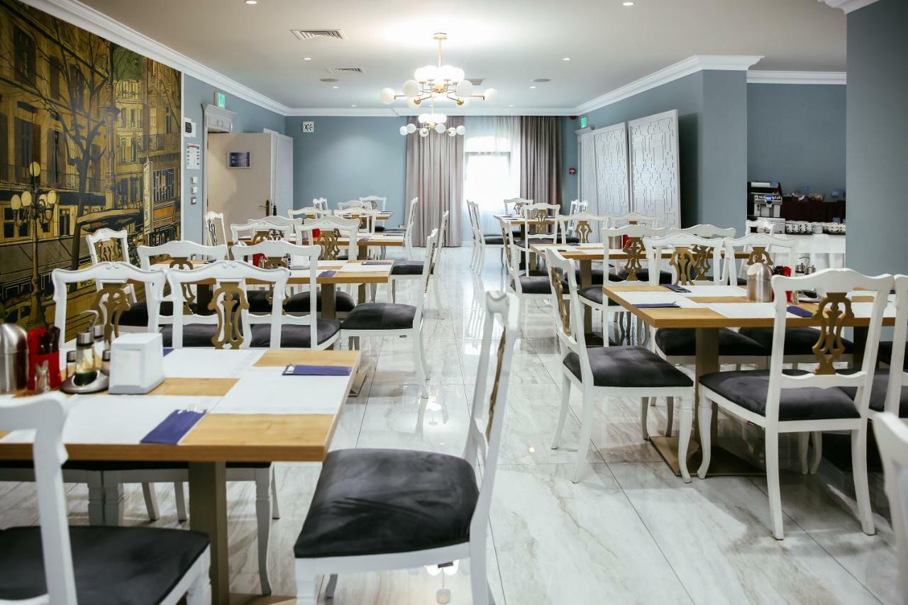 Royal Class Hotel Cluj-Napoca Exteriör bild